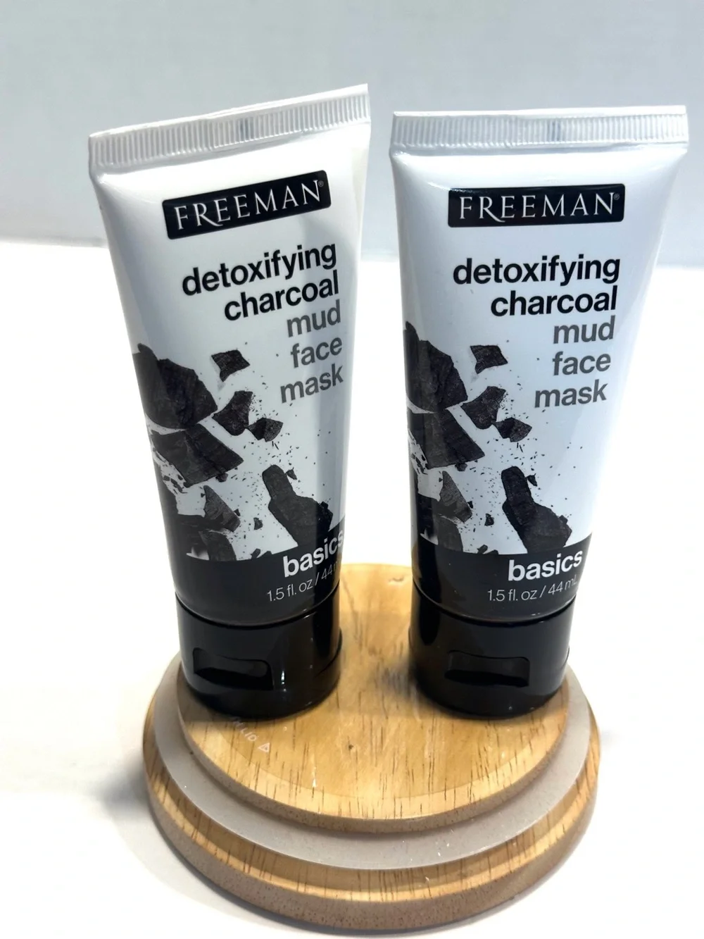 Freeman detoxifying charcoal